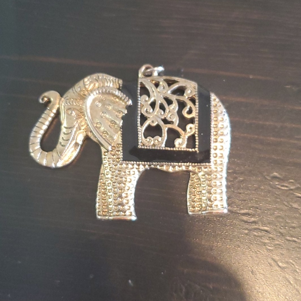 Two Elephant Pendents - Picture 2 of 3